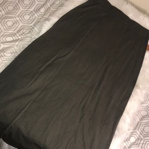 Sonoma maxi skirt olive stretch pull on